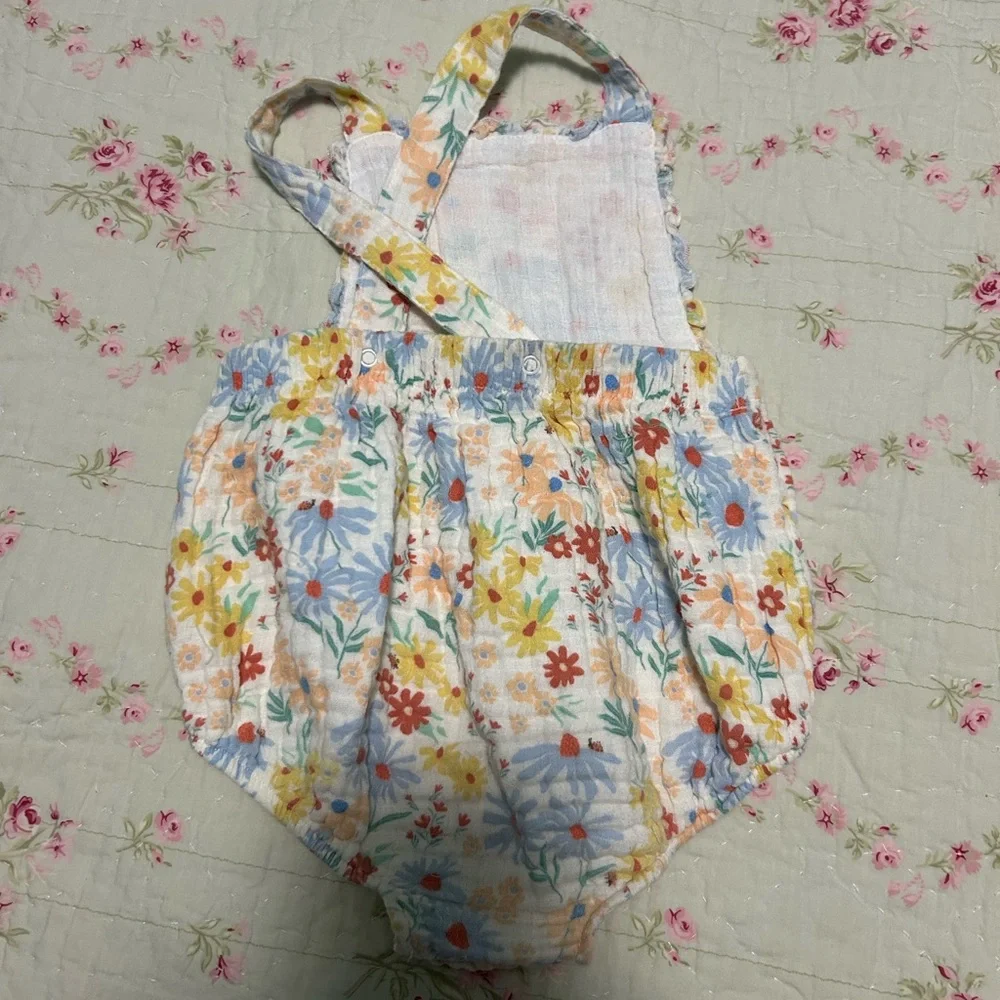 Angel dear floral gauze bubble romper size 18-24 months - Picture 3 of 3